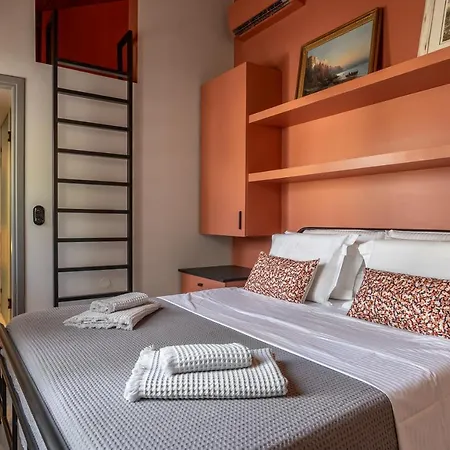 Villa Hermes In Anafiotika ! Athens